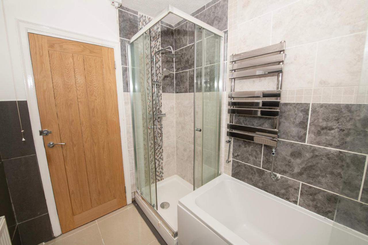 Emmadale Central Bridlington Sleeps 7-8 Buitenkant foto