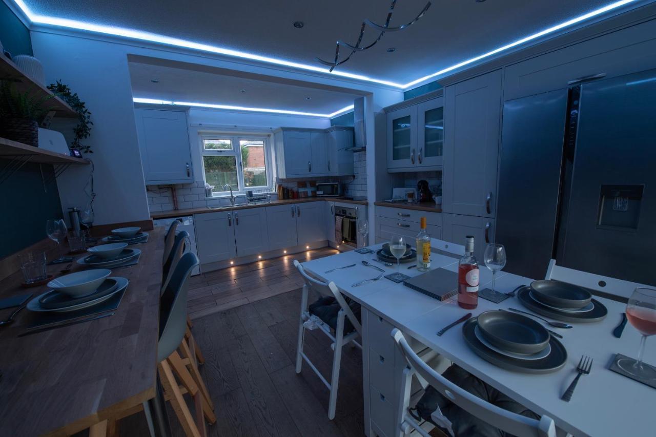 Emmadale Central Bridlington Sleeps 7-8 Buitenkant foto
